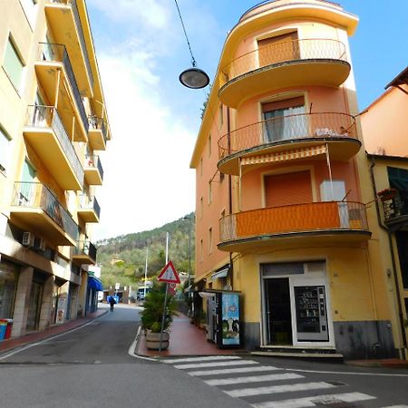Nuovissimo E Funzionale, Levanto Exteriör bild